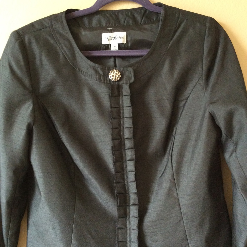 Skirt suit/ jacket with skirt
